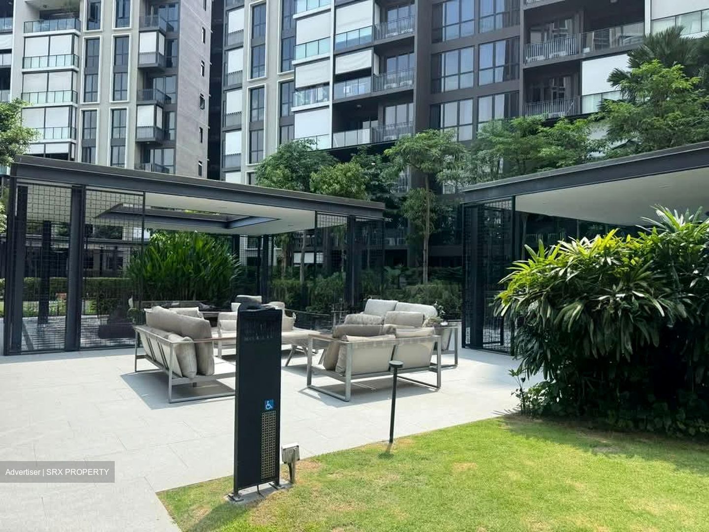 Park Colonial (D13), Condominium #560630101
